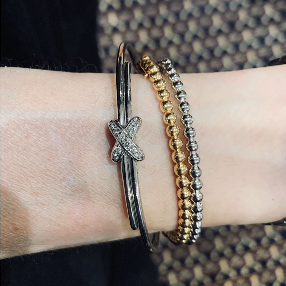 Chaumet Jeux de Liens pave diamond bracelet in white gold.